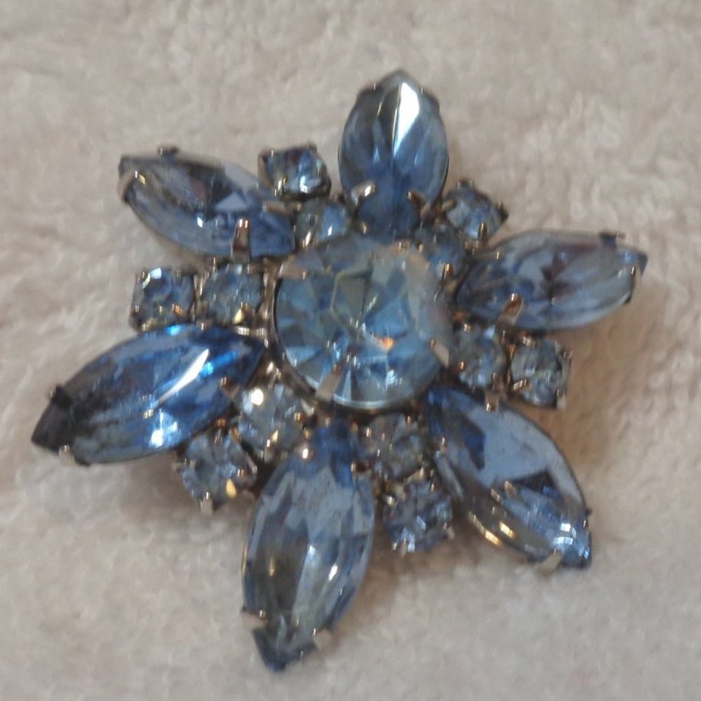Sparkling Blue Rhinestone Brooch